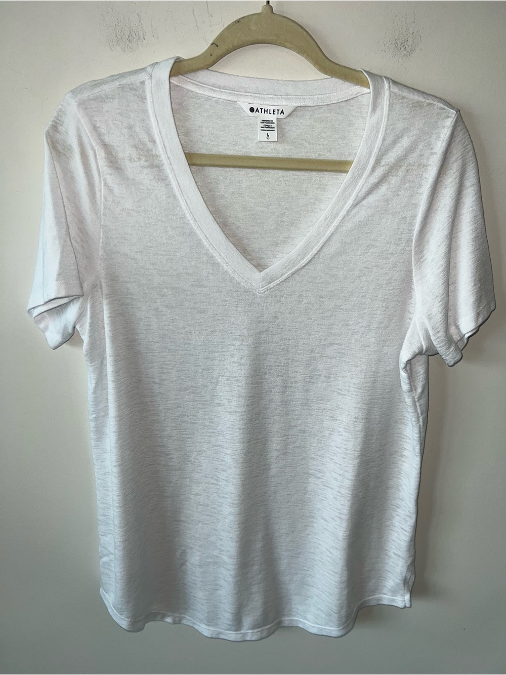 Athleta White V-Neck Short Sleeve Tee
